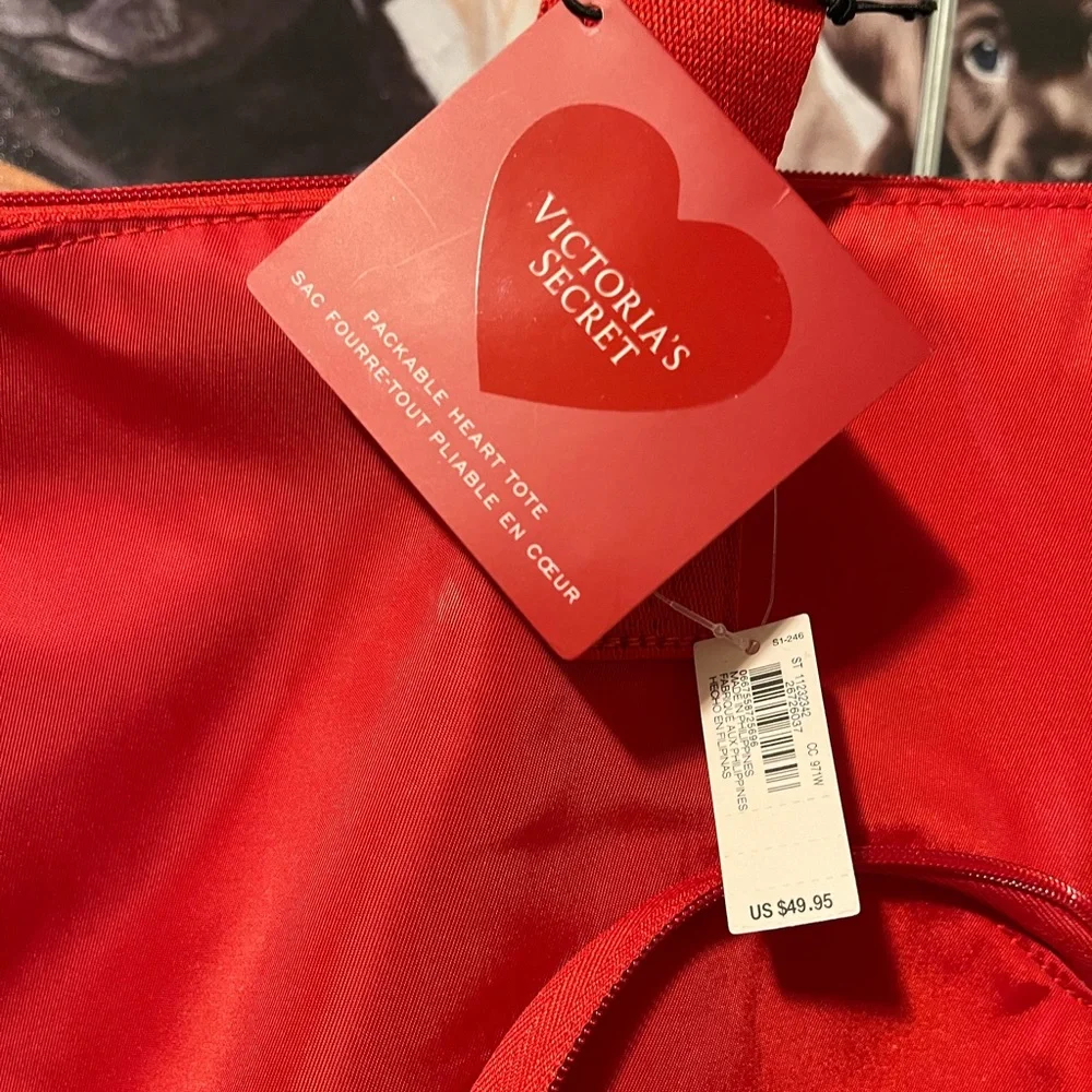 Victoria's Secret Red Foldable Heart Tote Bag Shopper Travel - New - Picture 4 of 8